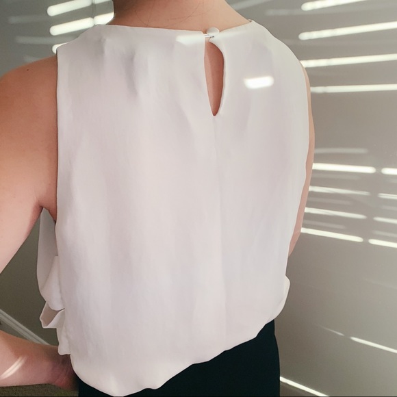 BCBGMAXAZRIA White Sleeveless Blouse - Picture 4 of 4
